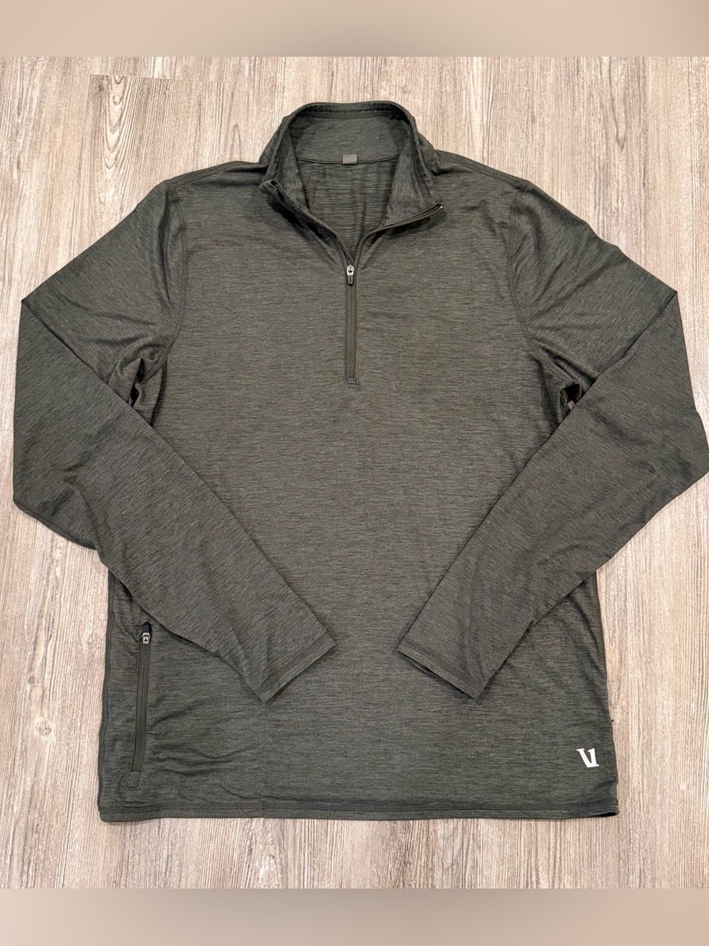 Vuori Ease Performance 1/4 Zip Pullover Mens Charcoal Heather Gray Small